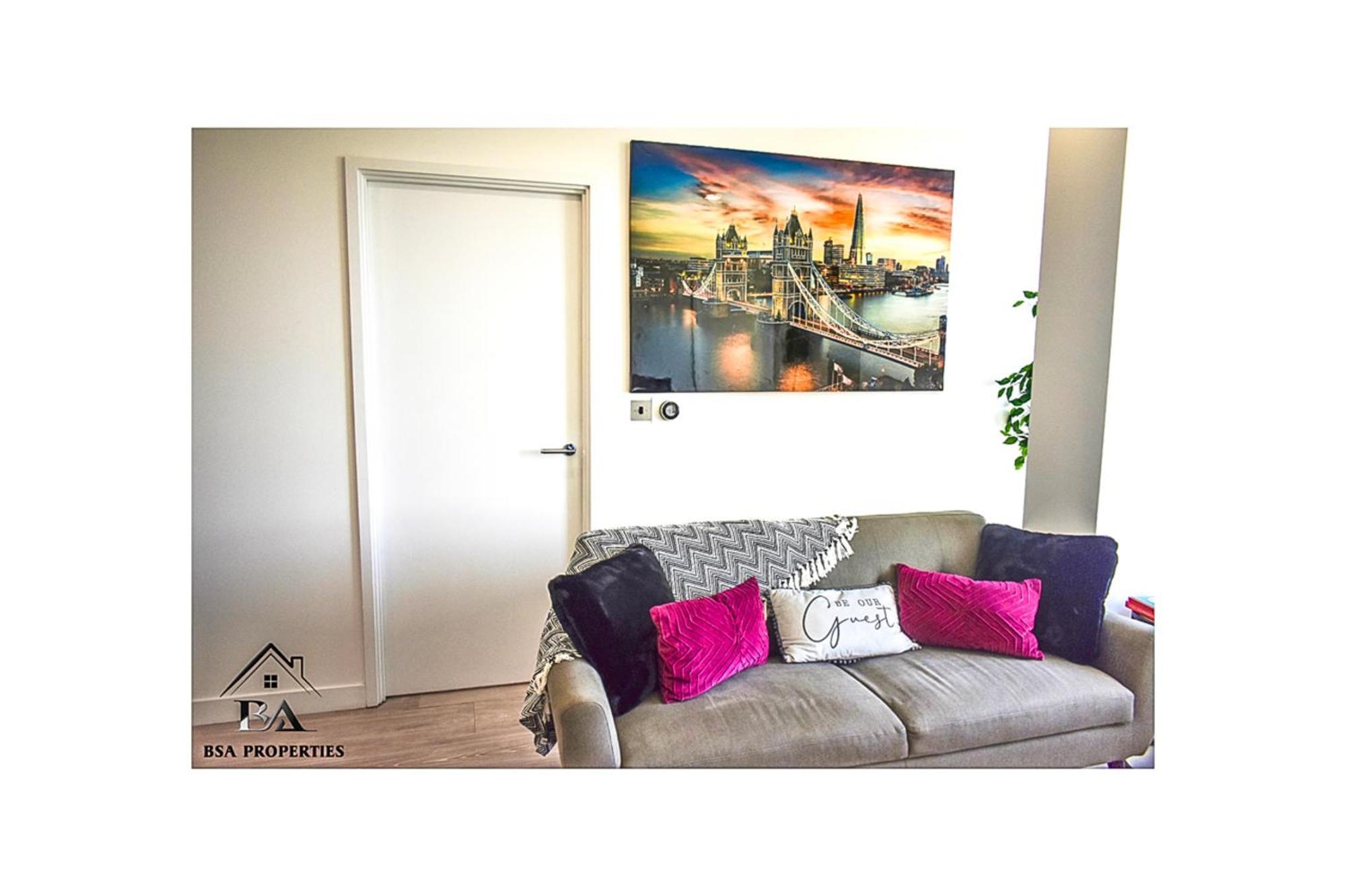 City Centre Apartment Close To Ascot & Legoland Sleep Upto 4 Guests - Parking On Request! Брэкнэлл Экстерьер фото