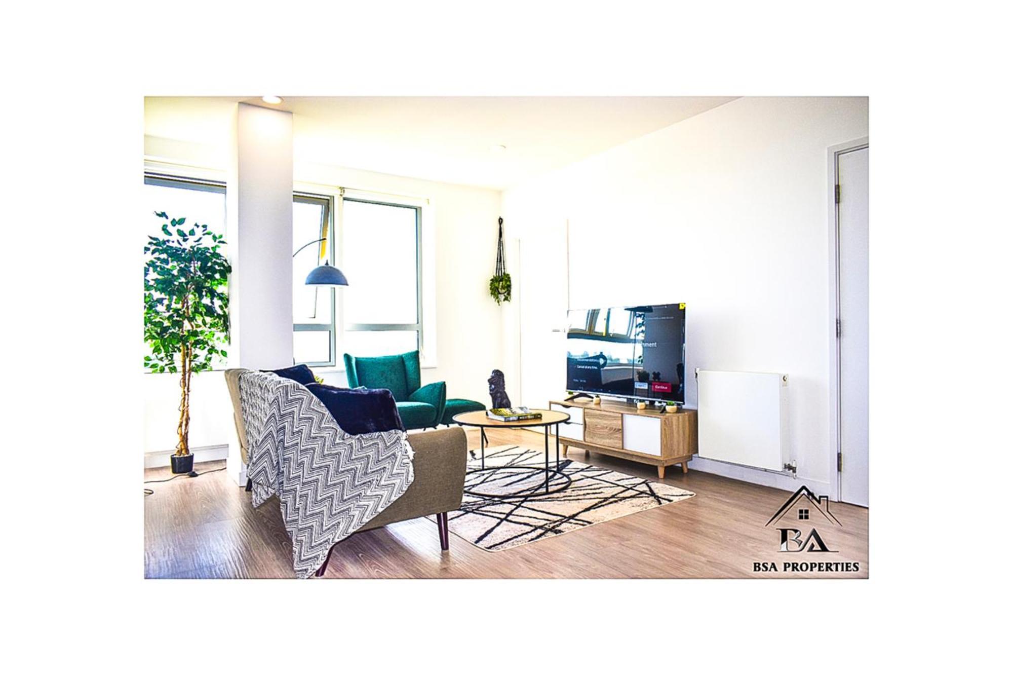 City Centre Apartment Close To Ascot & Legoland Sleep Upto 4 Guests - Parking On Request! Брэкнэлл Экстерьер фото